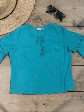 d&co Denim & Company Women’s 1X Turquoise Boho Peasant Blouse Bell Sleeve Tasse